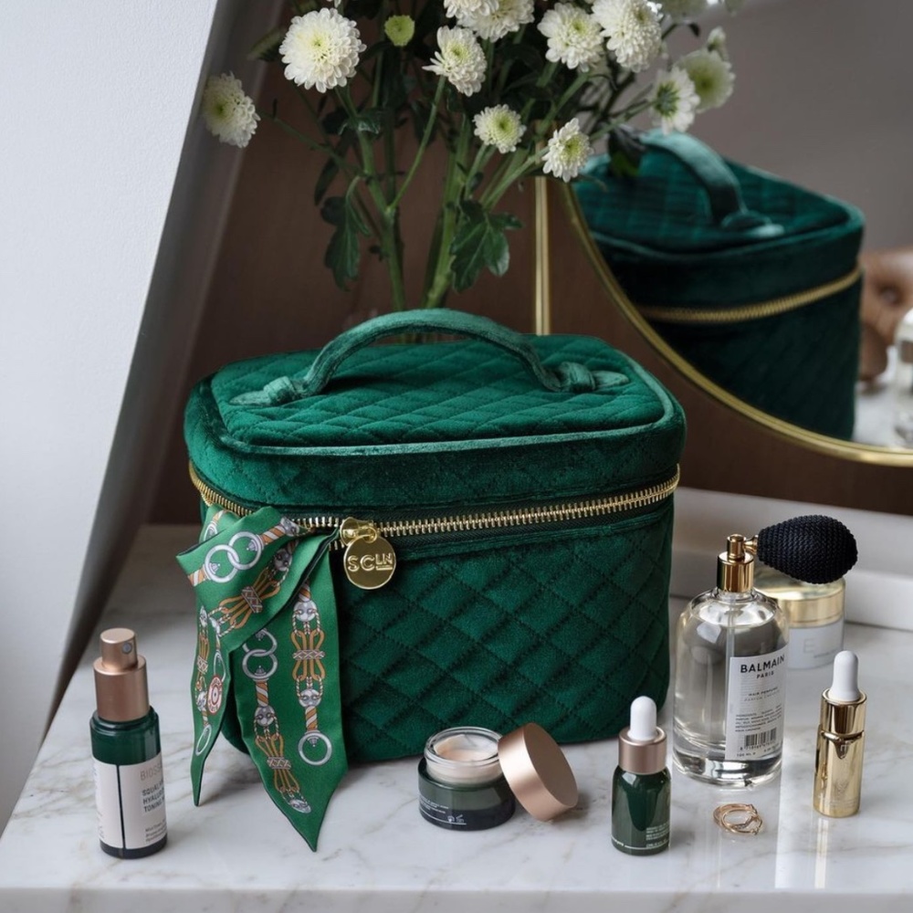 Stoney Clover Lane Green Quilted Velvet Vanity Case NWT